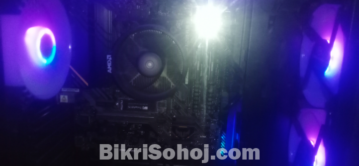 Pc Amd Ryzen 5 - Graphics 3.60 Ghz RAM 32gb-mvm 500gb